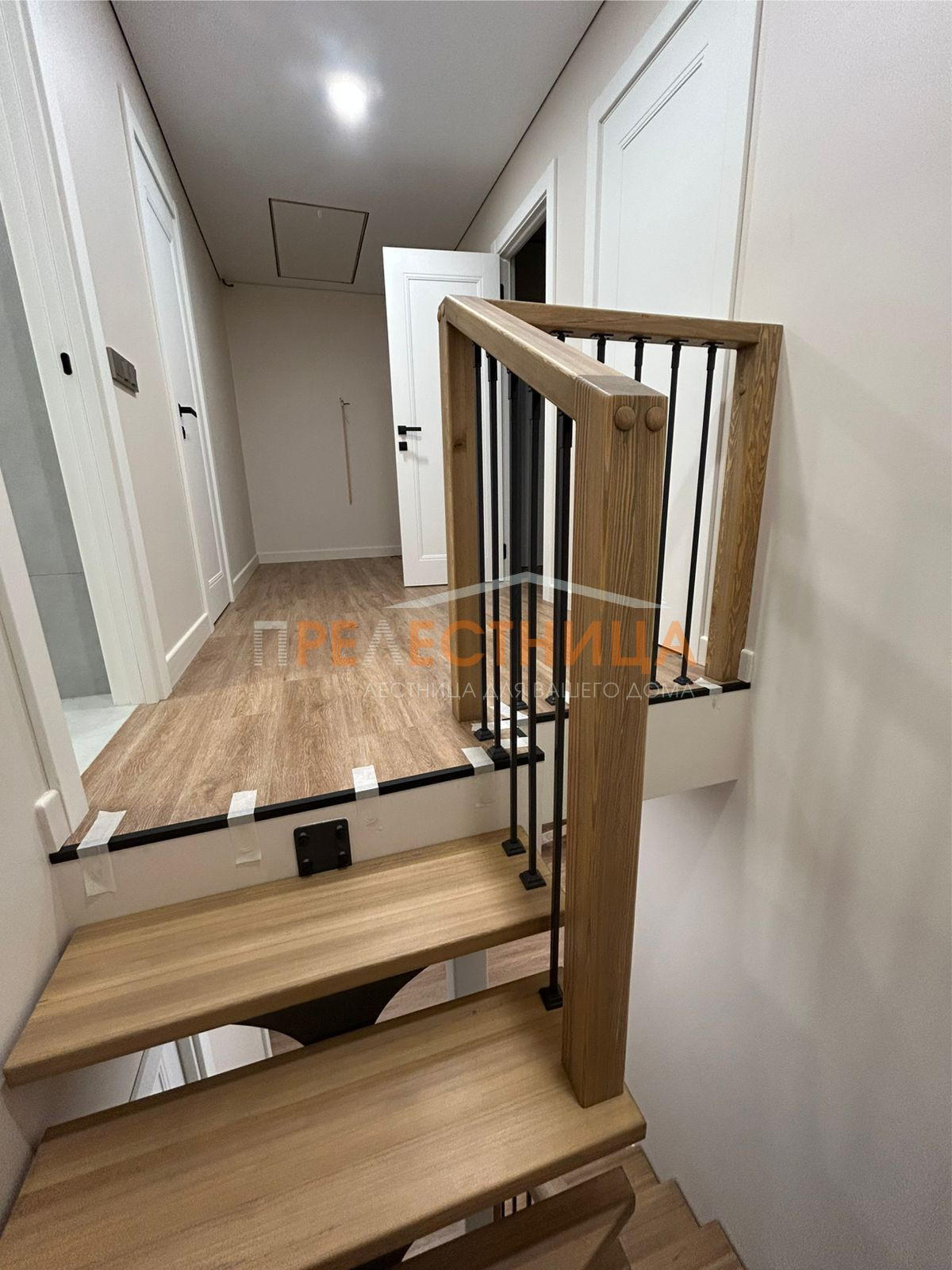 Лестница на центральном косоуре Ассоль-57