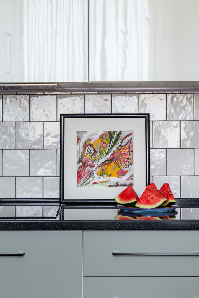 Здесь лето. Проект Вики Вишневской