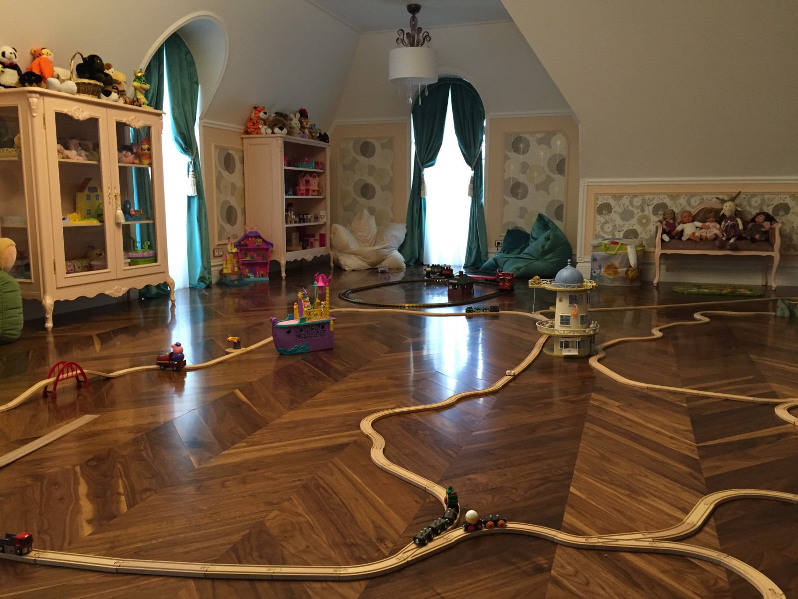 Азат Курбанов