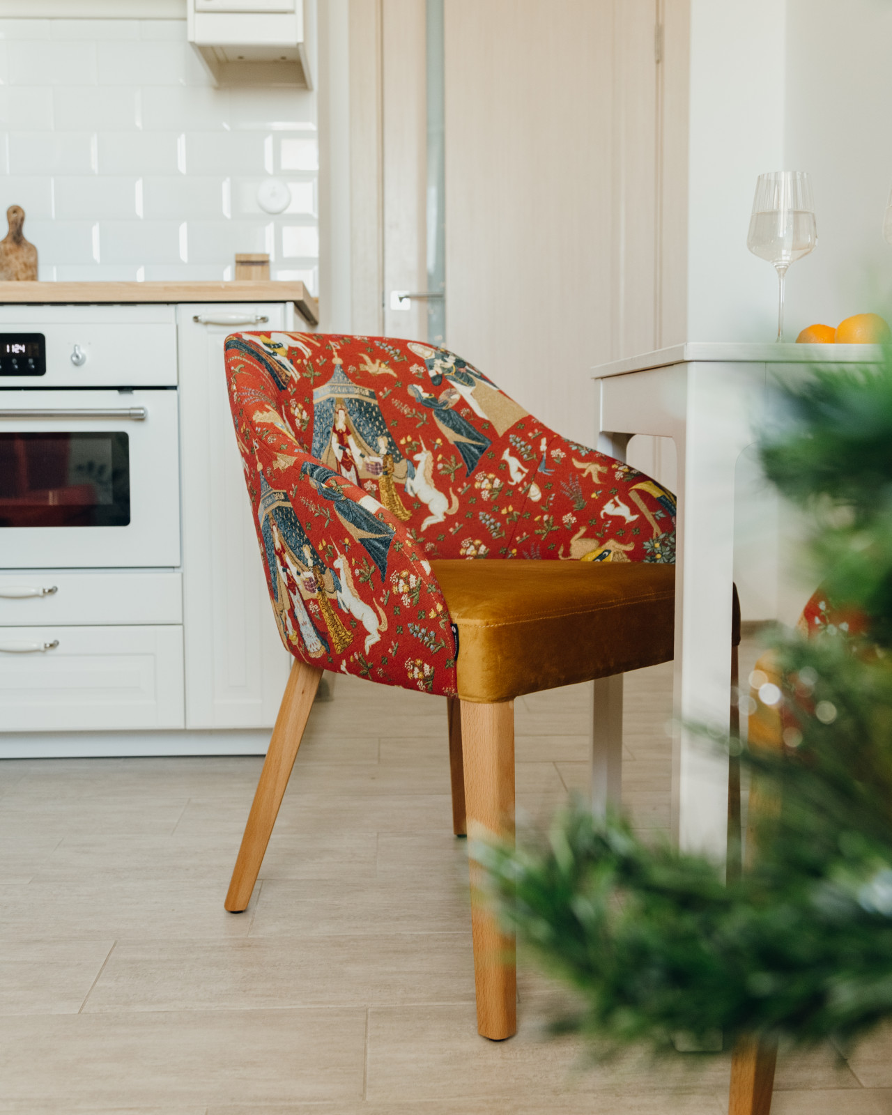 стулья Эвиан