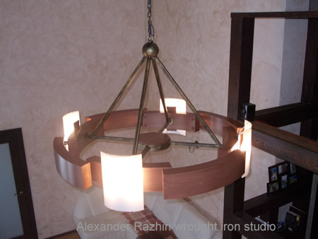 Кованая люстра с деревом
