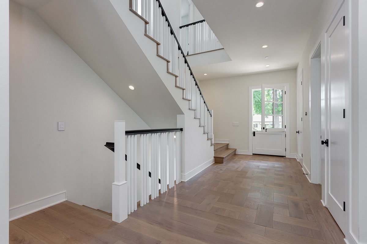 Дом в стиле Кейпкод в Ла Канада