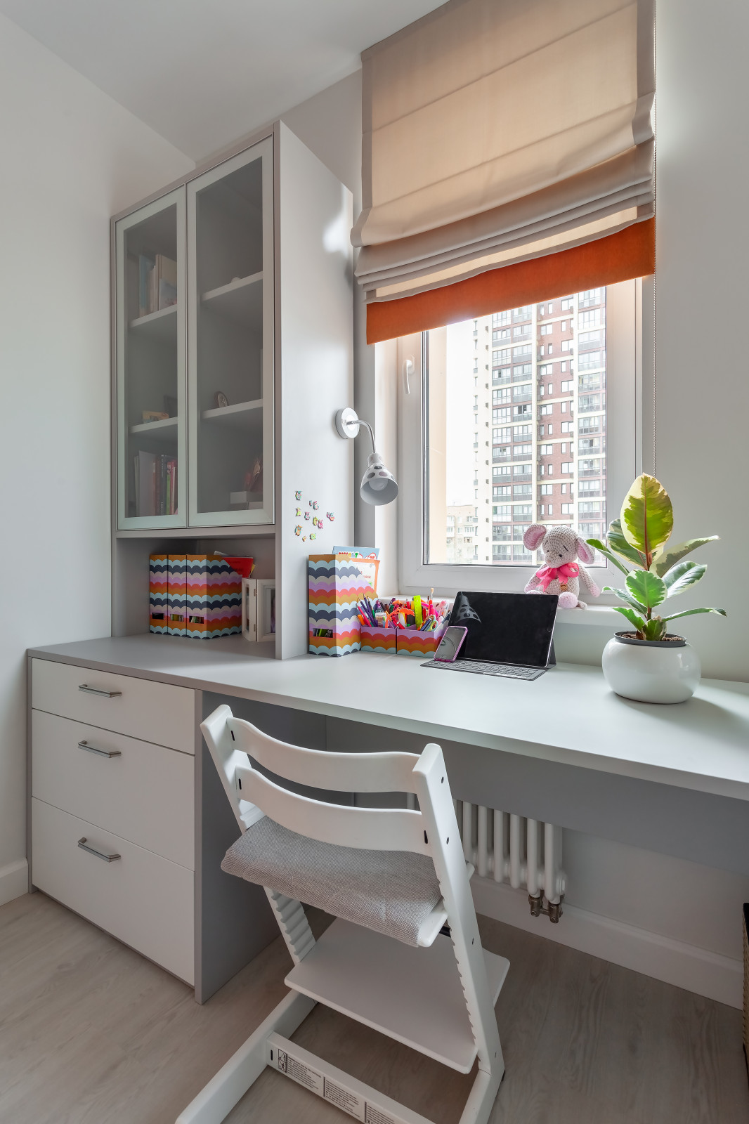 Воздушная квартира с яркими акцентами