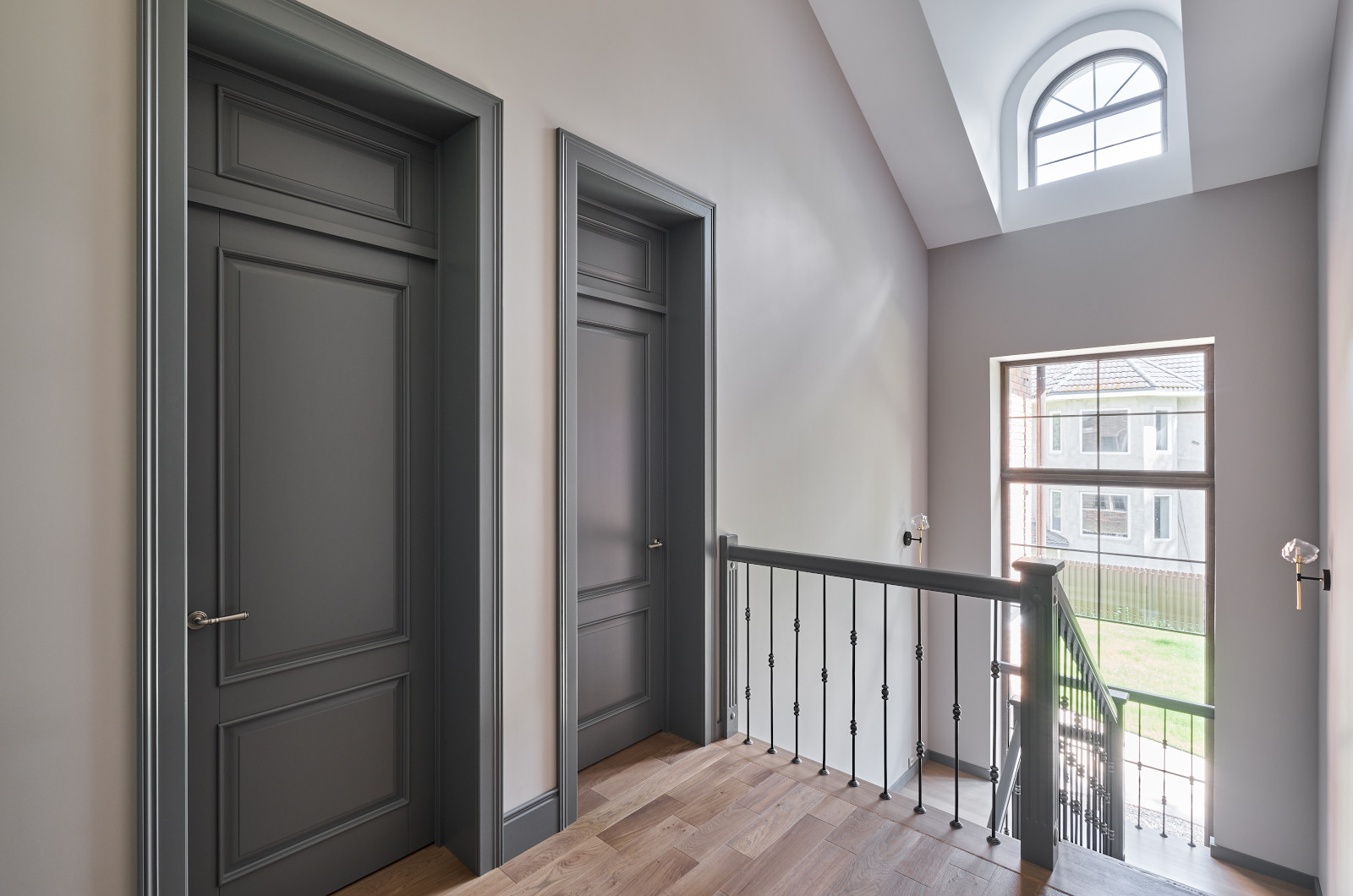 Серые двери Орлеан