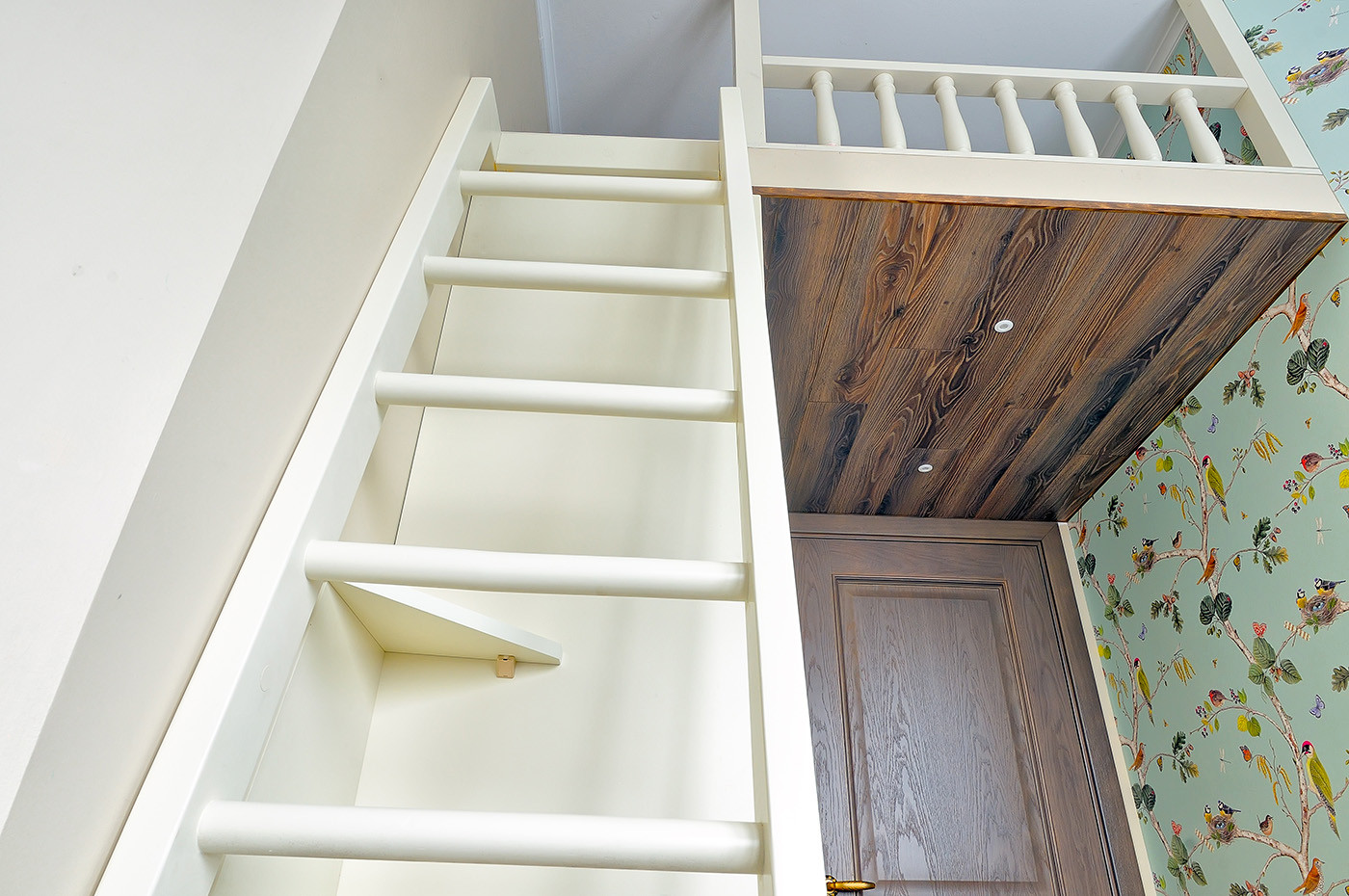 Фотосъемка изделий фирмы "Шкафодел" в интерьере