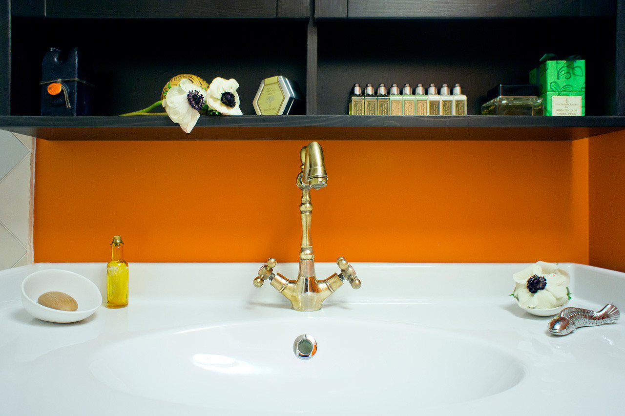 Яркий санузел