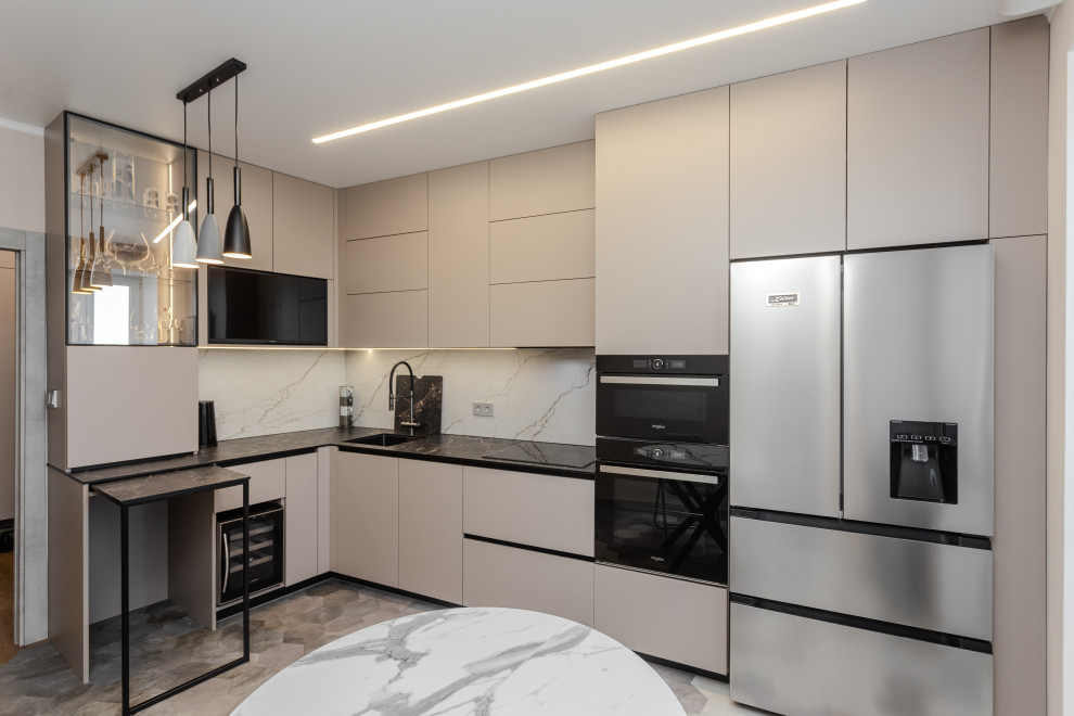 Обложка проекта: Кухня современная с компакт ламинатом на ул. Гагарина г. Калининград