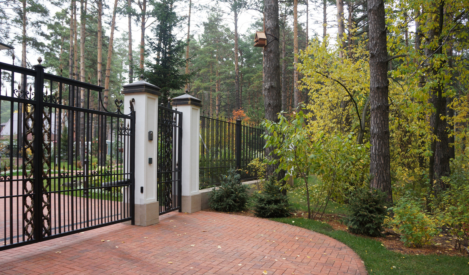 Белая усадьба