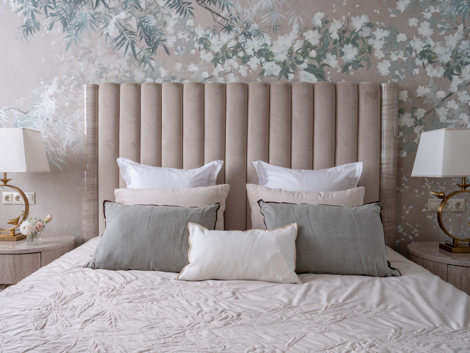 Роскошная квартира с видом на реку (реализация)