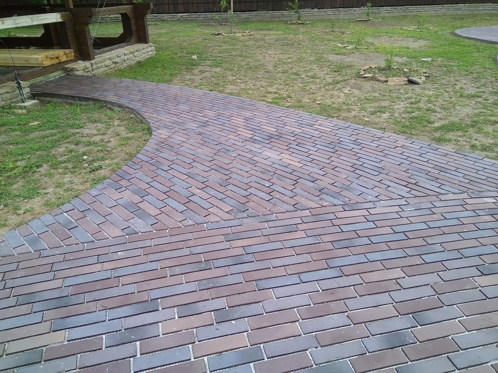 морозоустойчивая противоскользящая плитка STROEHER  для мощения