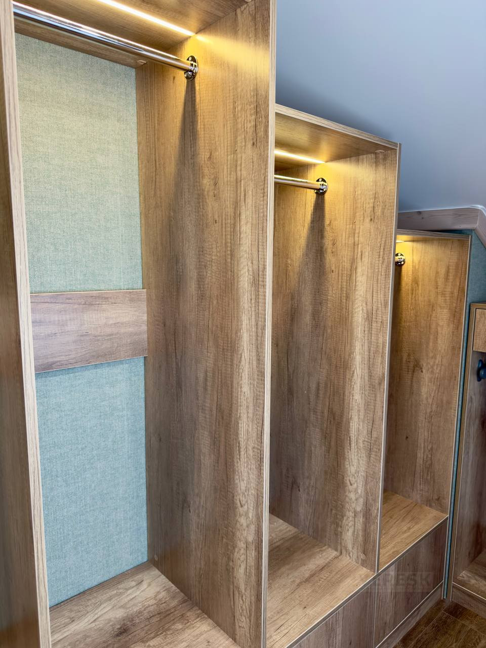 Гардеробные с подсветкой