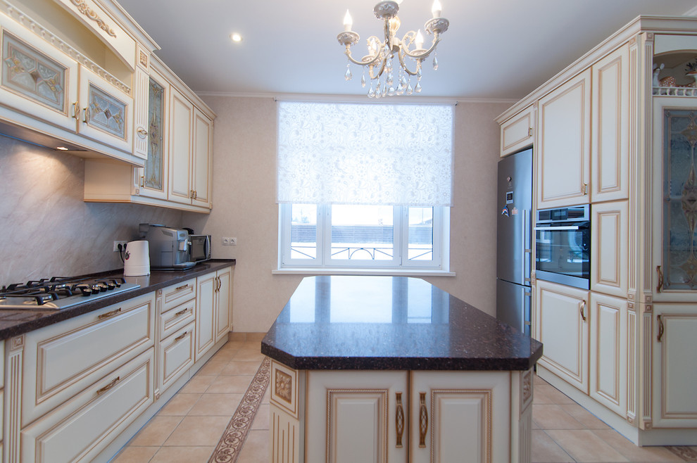 Классическая кухня с "островом"