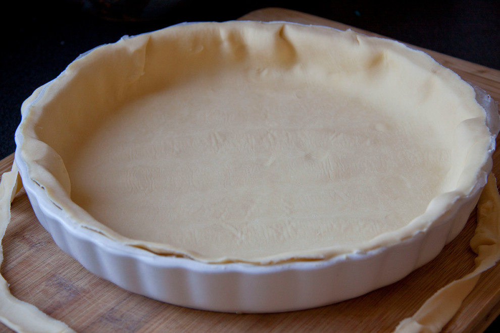 Рецепт: Овощной пирог с цветами из баклажанов и кабачков