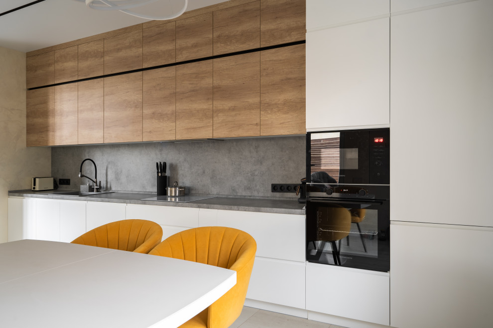 Кухня белый + дерево столешница и фартук серый