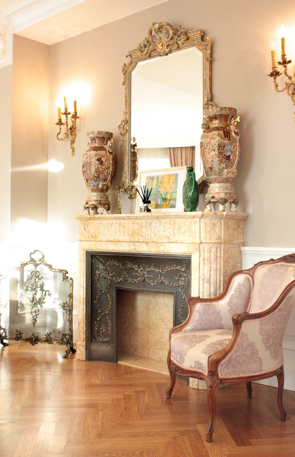 Recreating the Interior of the Chekhov’s Period in a Suburban Residence