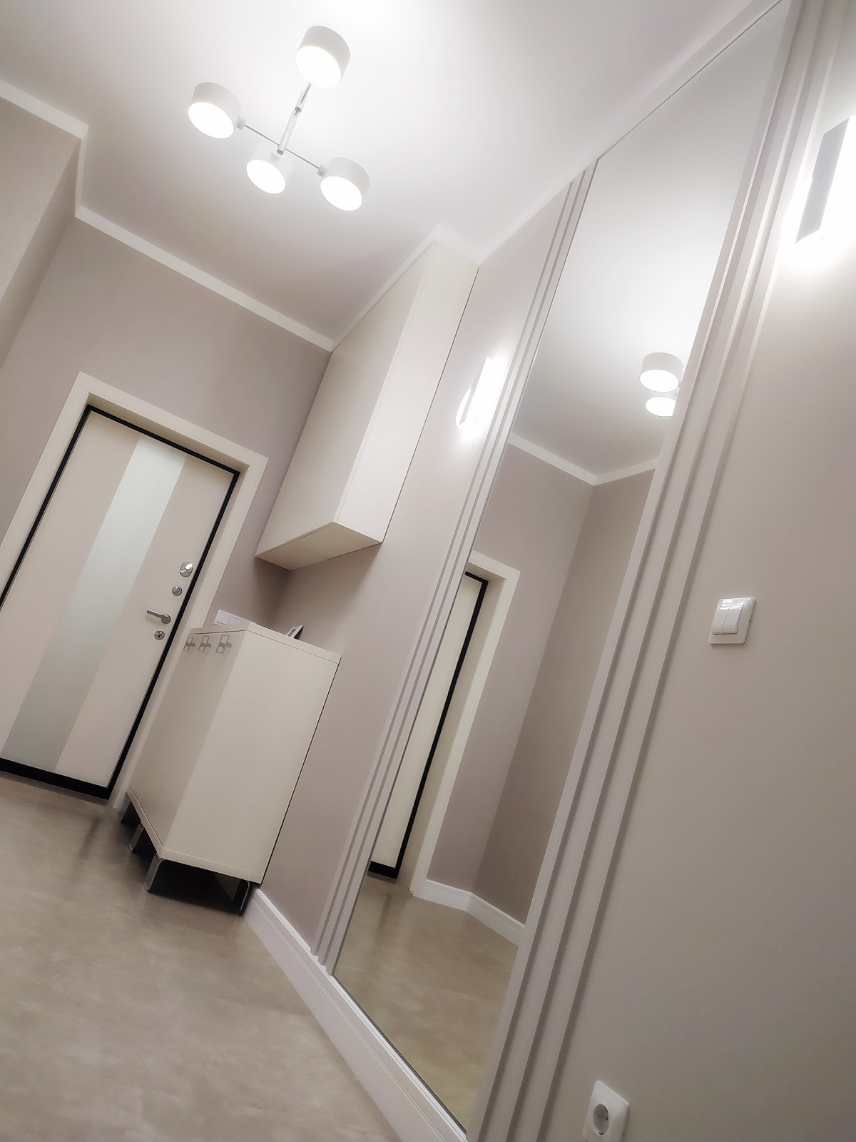 Прихожая в частном доме