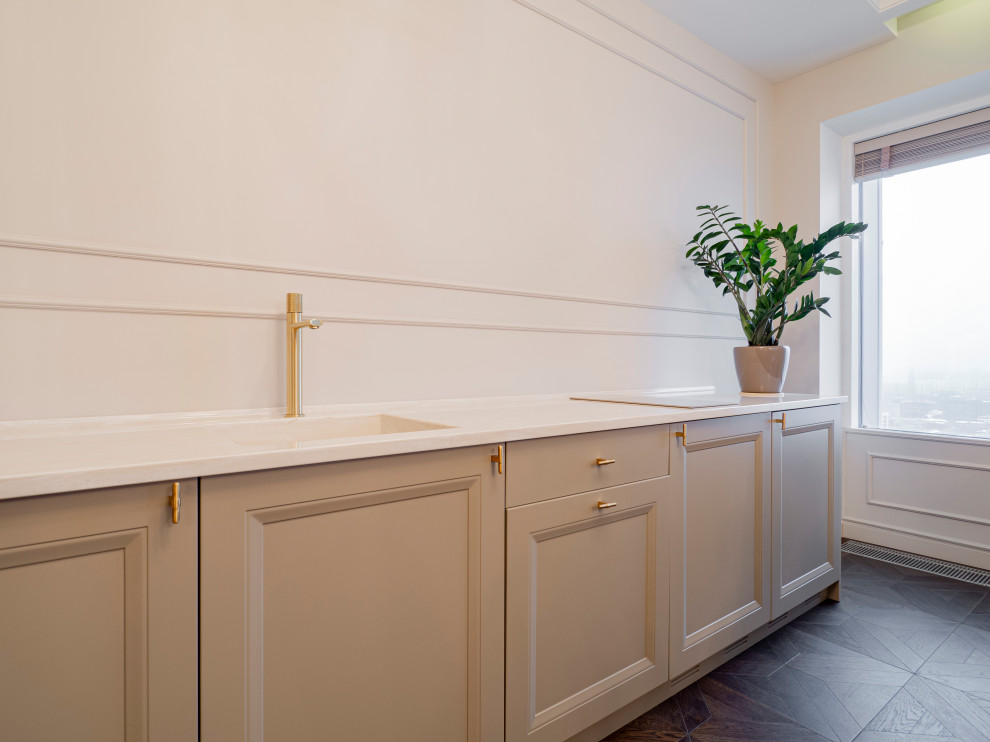 Меблировка квартиры: необычная кухня и гардеробная