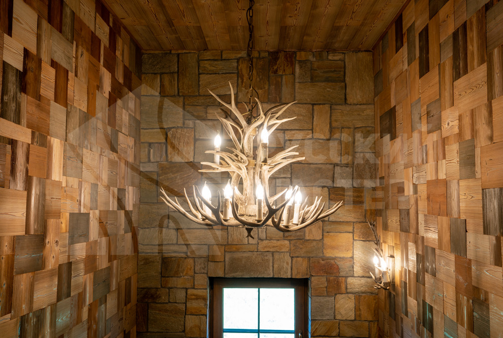 Дом в стиле шале на берегу Правдинского озера