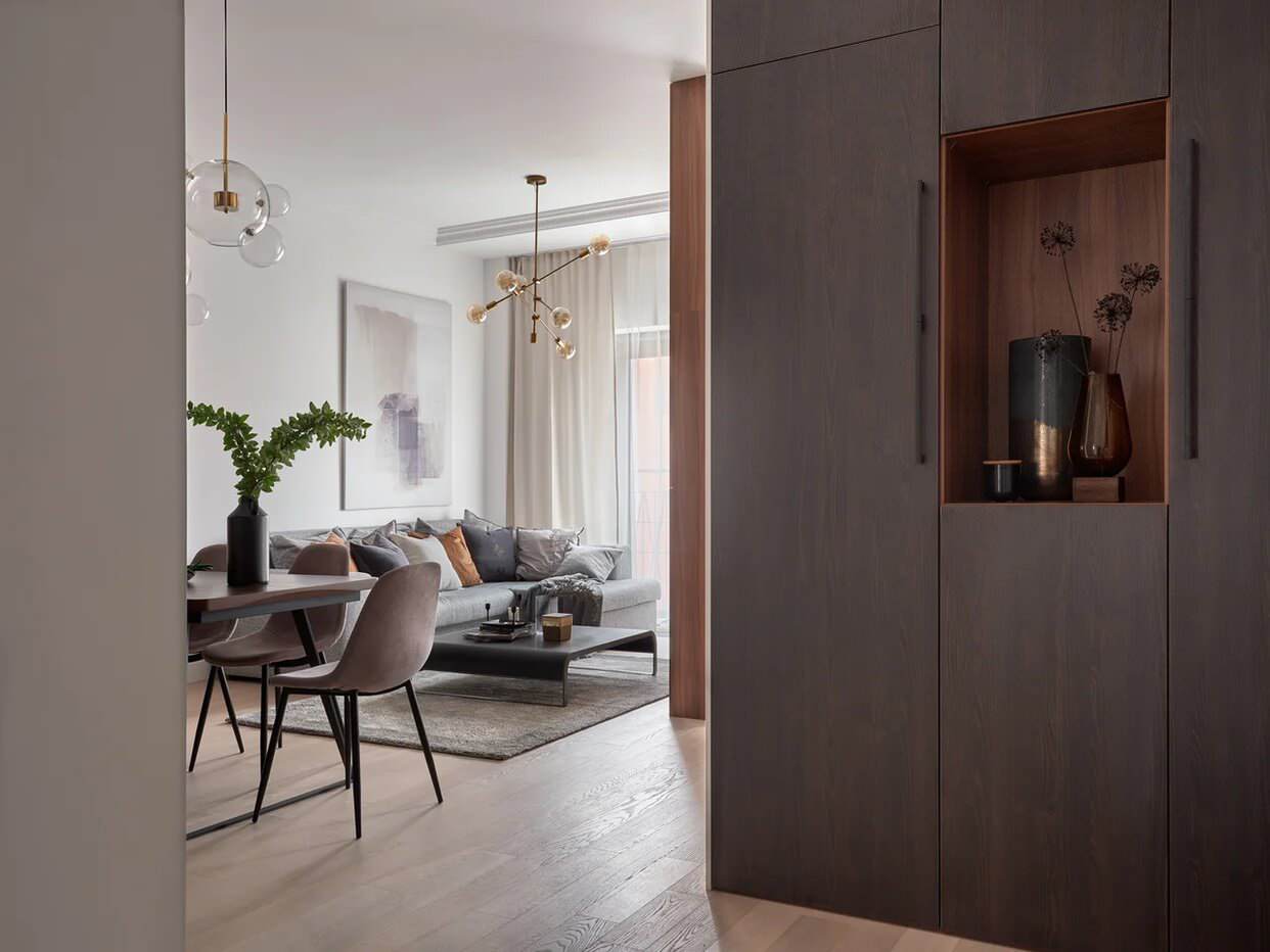 Вид из прихожей в гостиную