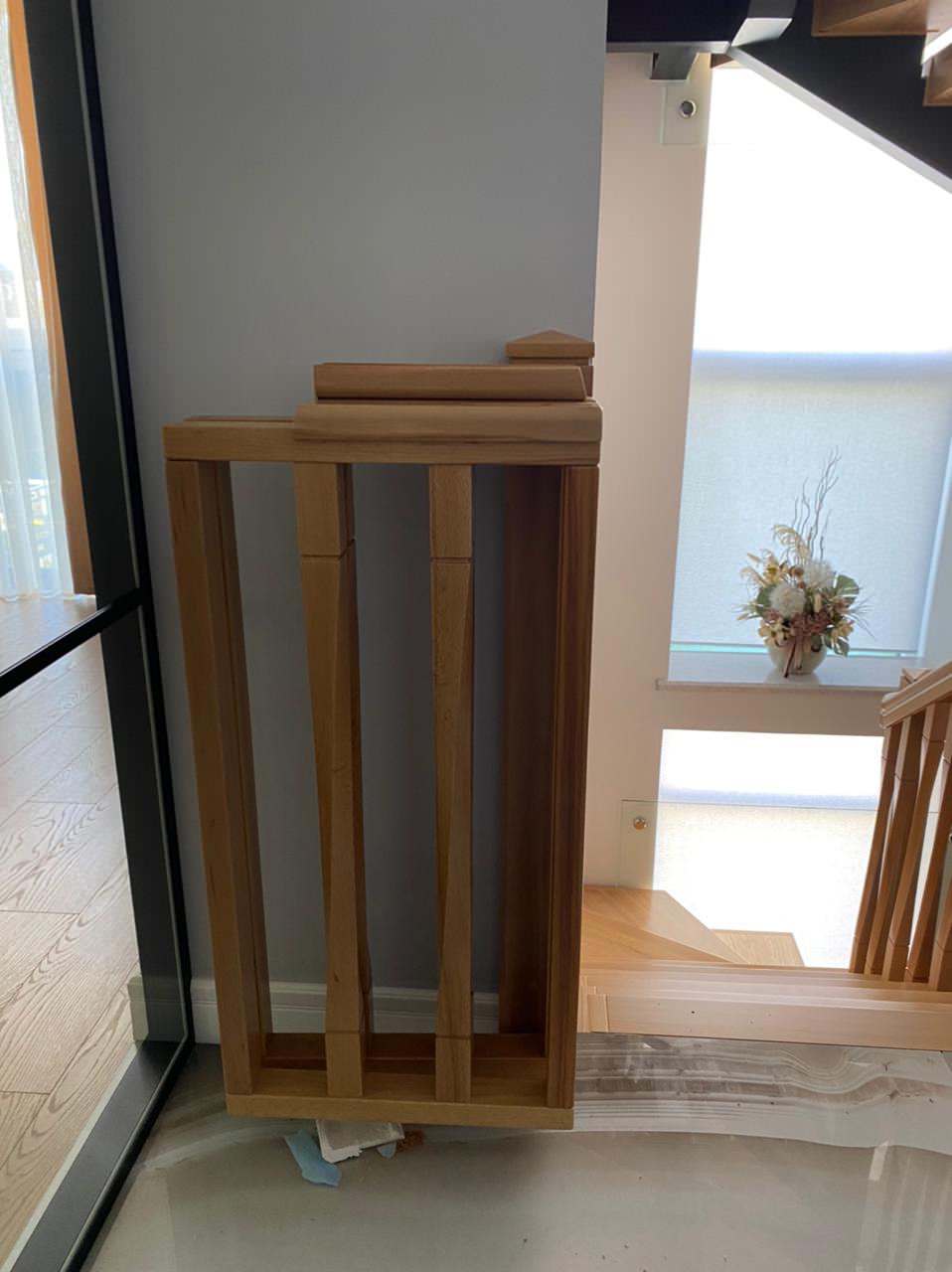 Обложка проекта: Лестница из бука