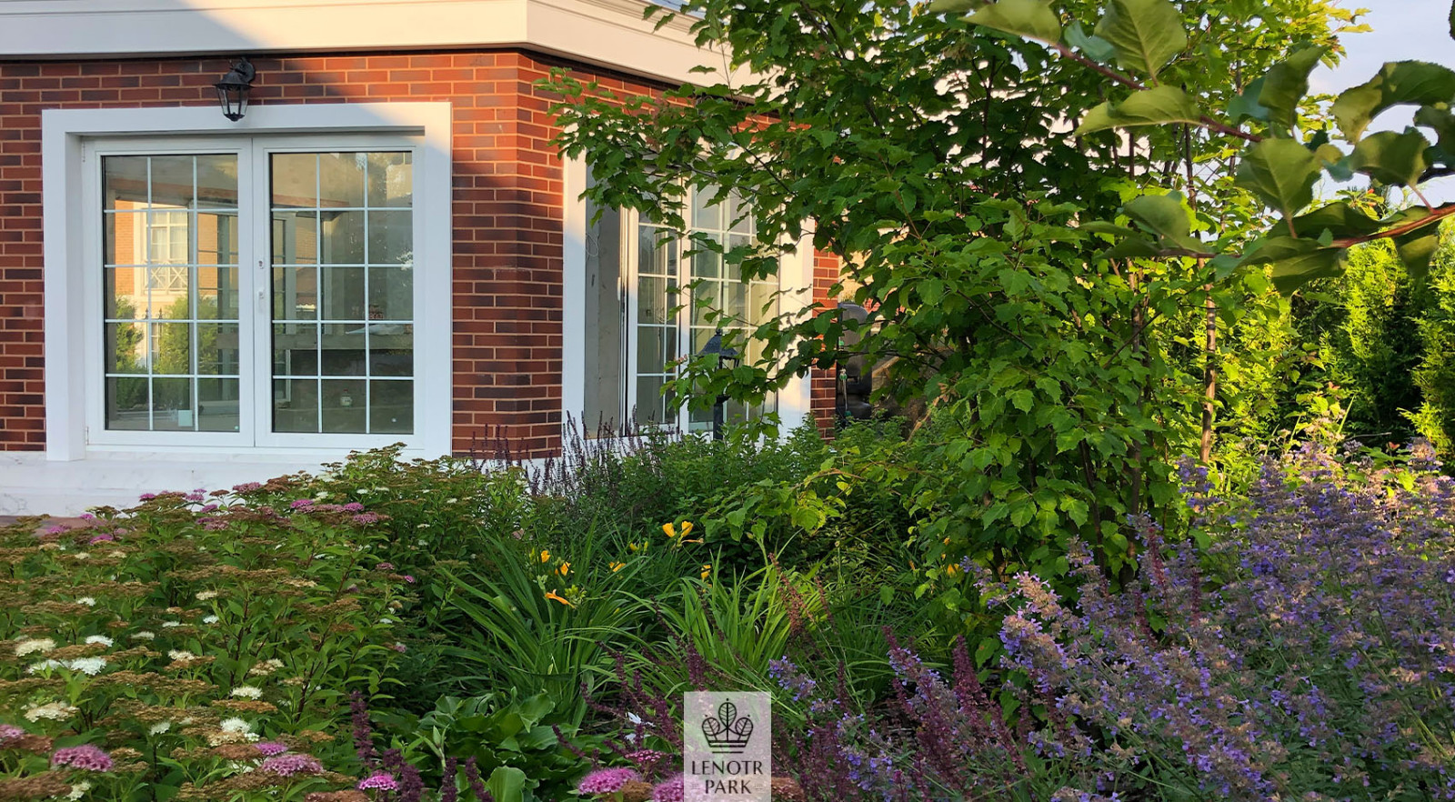 Обложка проекта: Эсквайр Парк