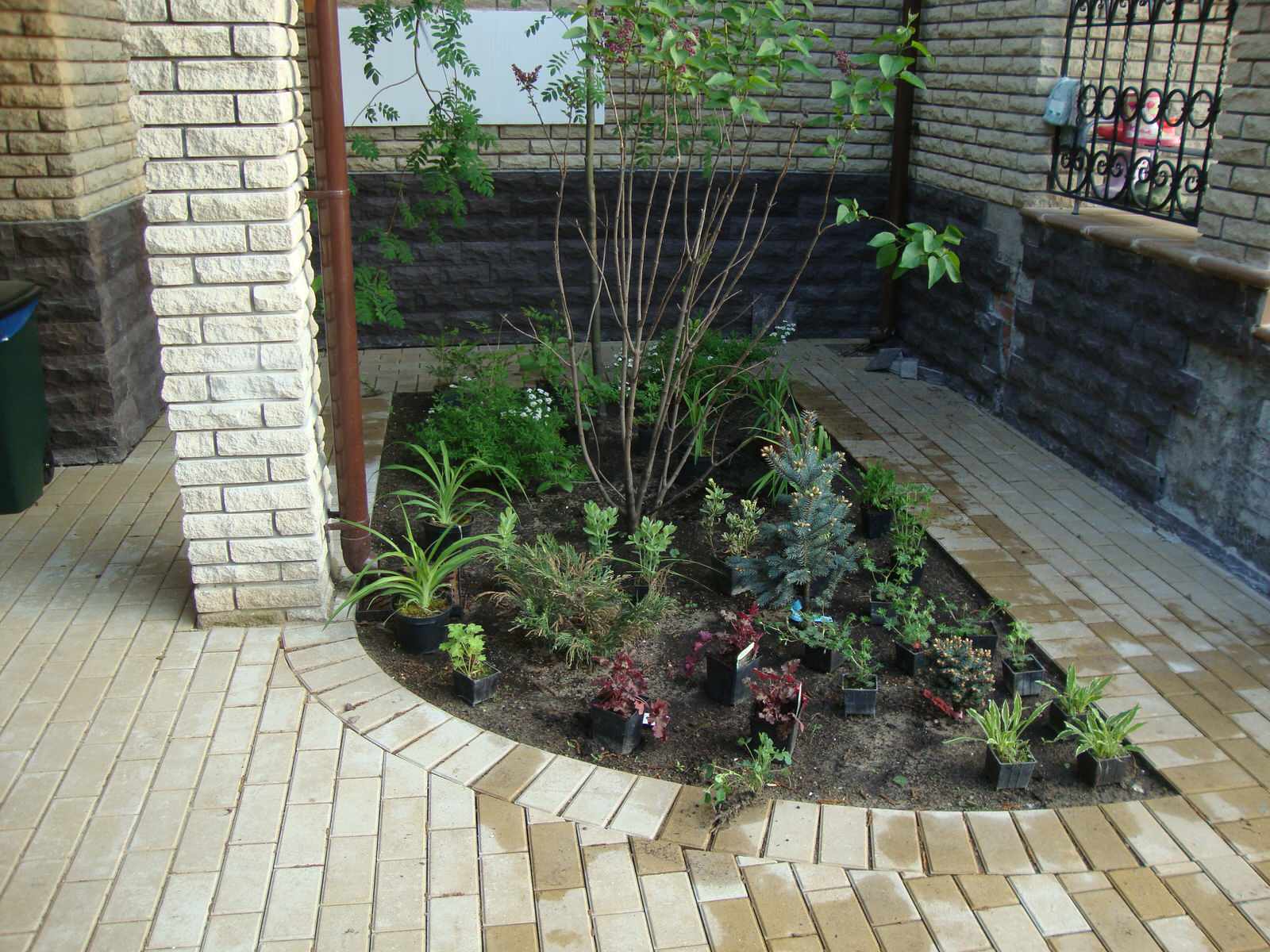 Дизайн и оформление клумб и цветников