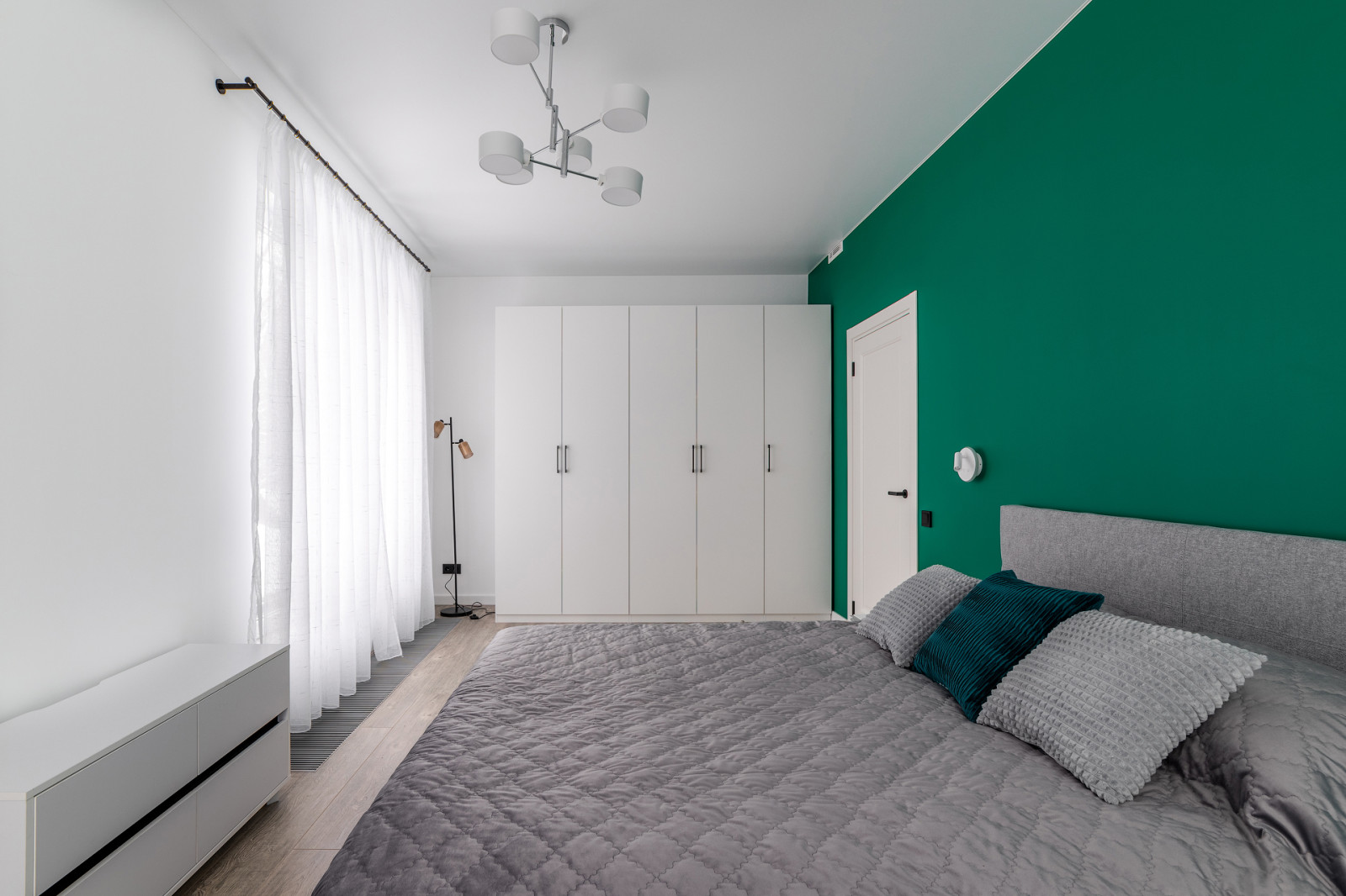 Дом в Назарьево 175 кв. м. Проектные решения 1-го этажа.