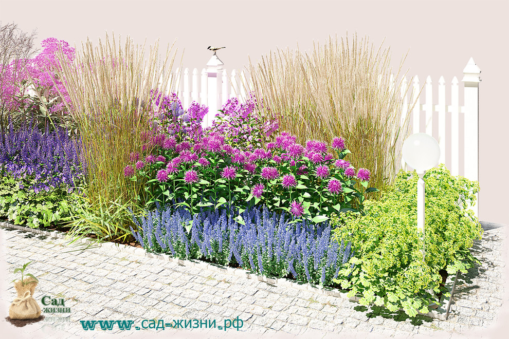 Цветник "В розовых облаках".