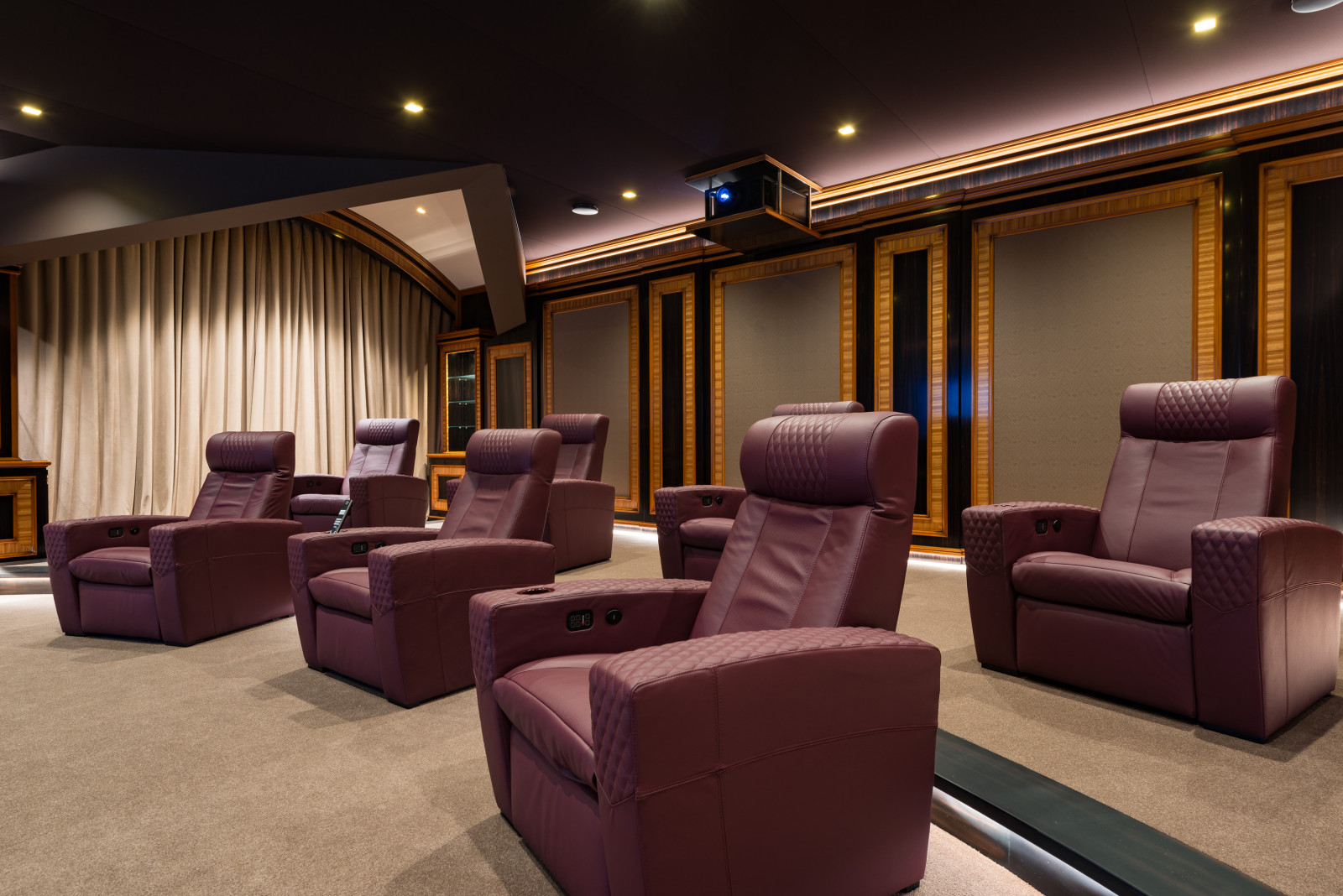 Домашний кинотеатр