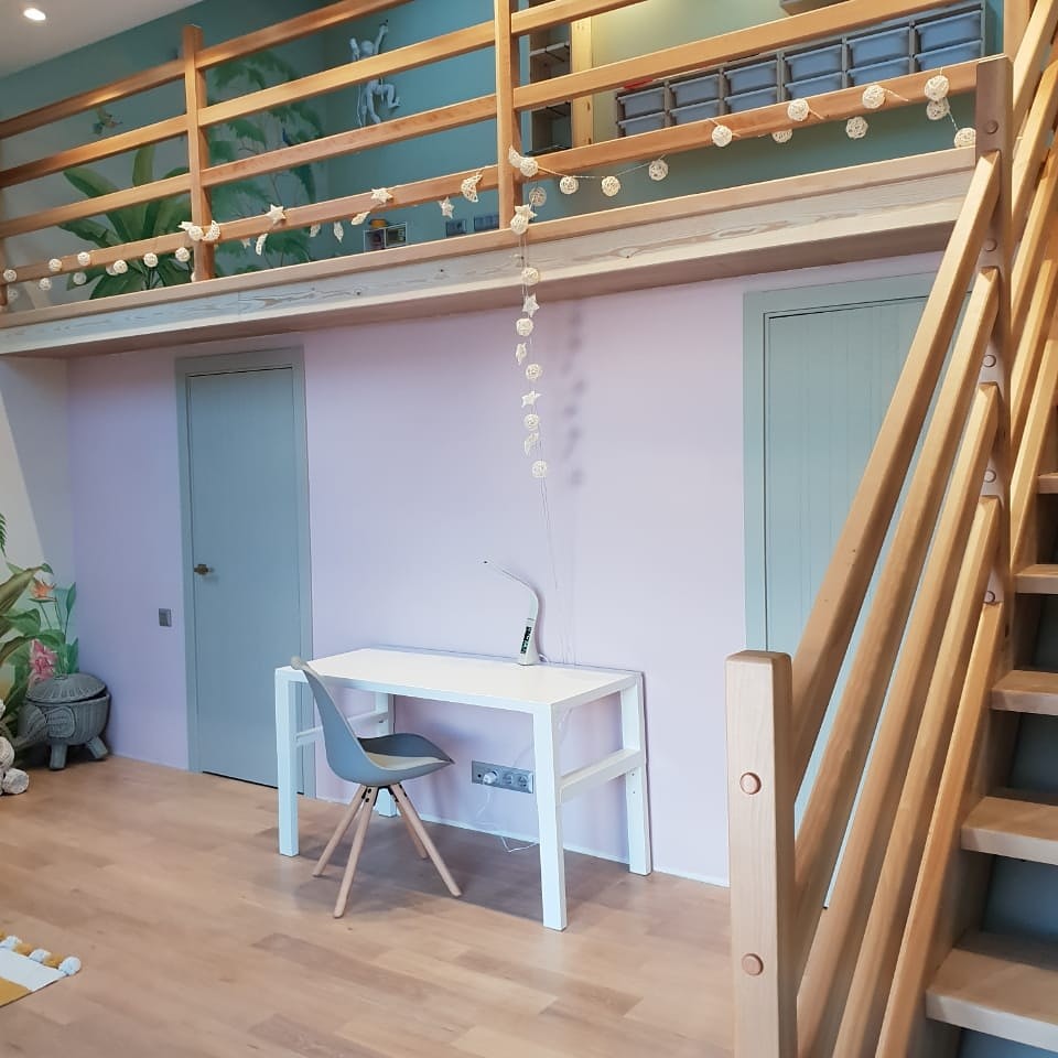 Деревянная лестница