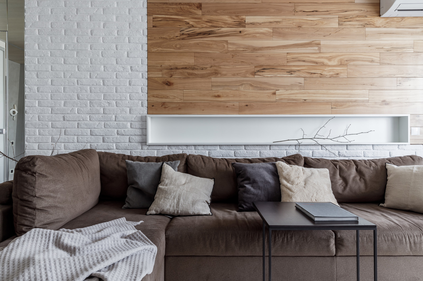 История с продолжением (фотографии кухни-гостиной)