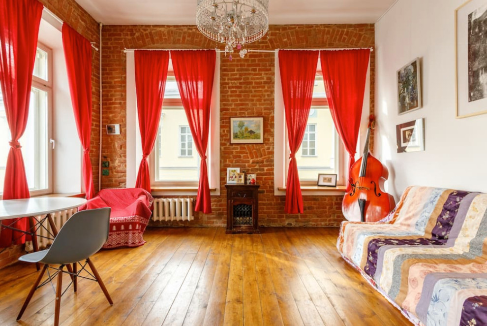 Светлая квартира-студия на Моросейке.