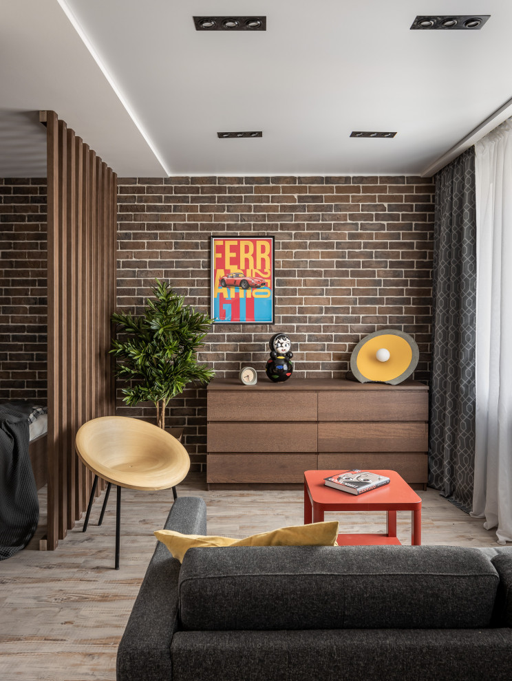 «Молодой и холостой»