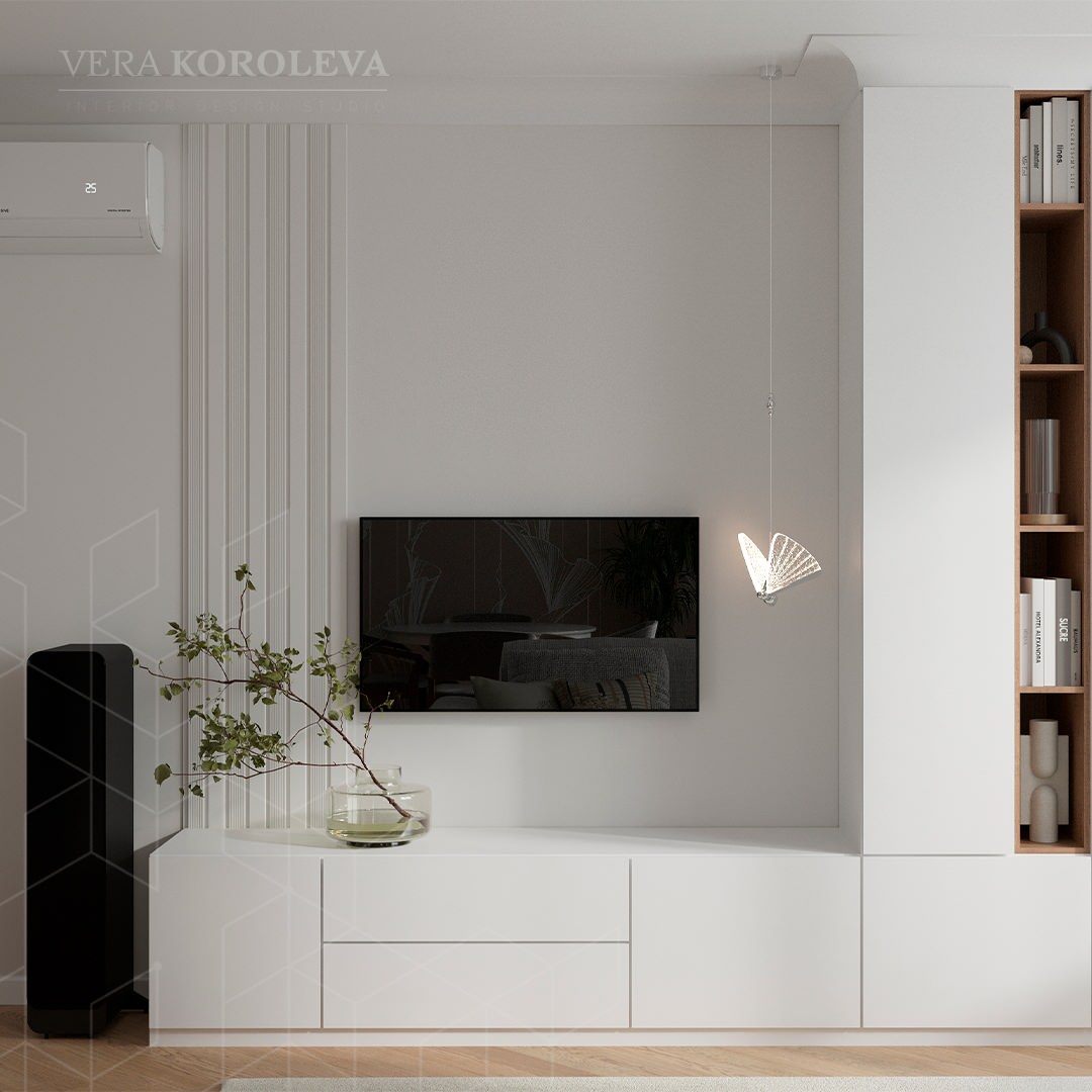 Зона ТВ с панелями и декоративным светильником в виде бабочки