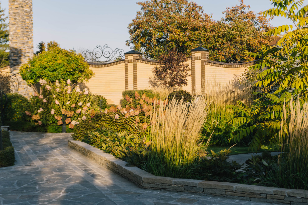 Сад с подпорными стенами