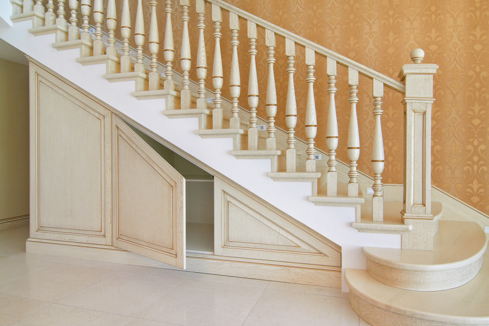 Элитные столярные изделия из дуба для дома в классическом стиле