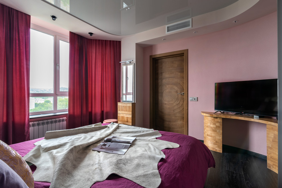 Разные полюса.