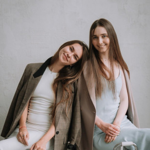 Алёна и Елизавета