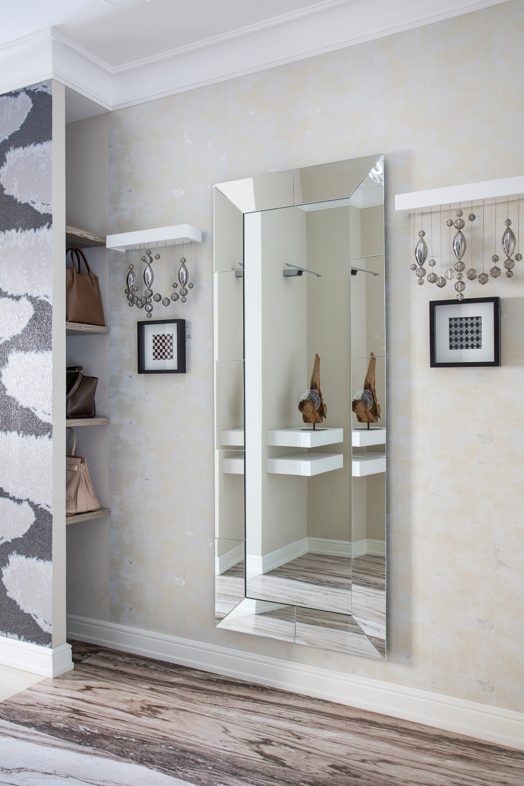 Античный минимализм - квартира на Арбате 85 м2