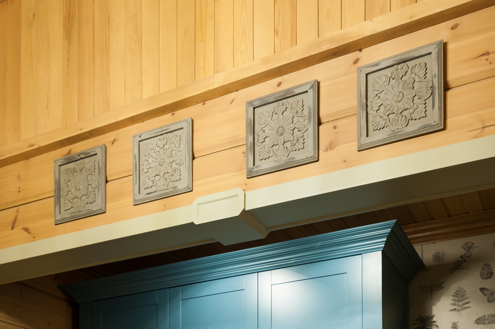 Дом у Медного озера