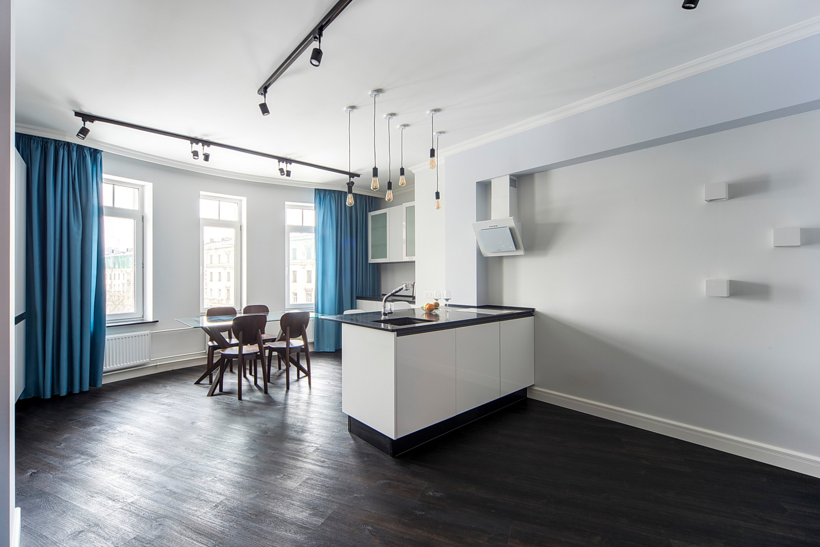 Три сестры: "Вода" ЖК Дом на Ждановской