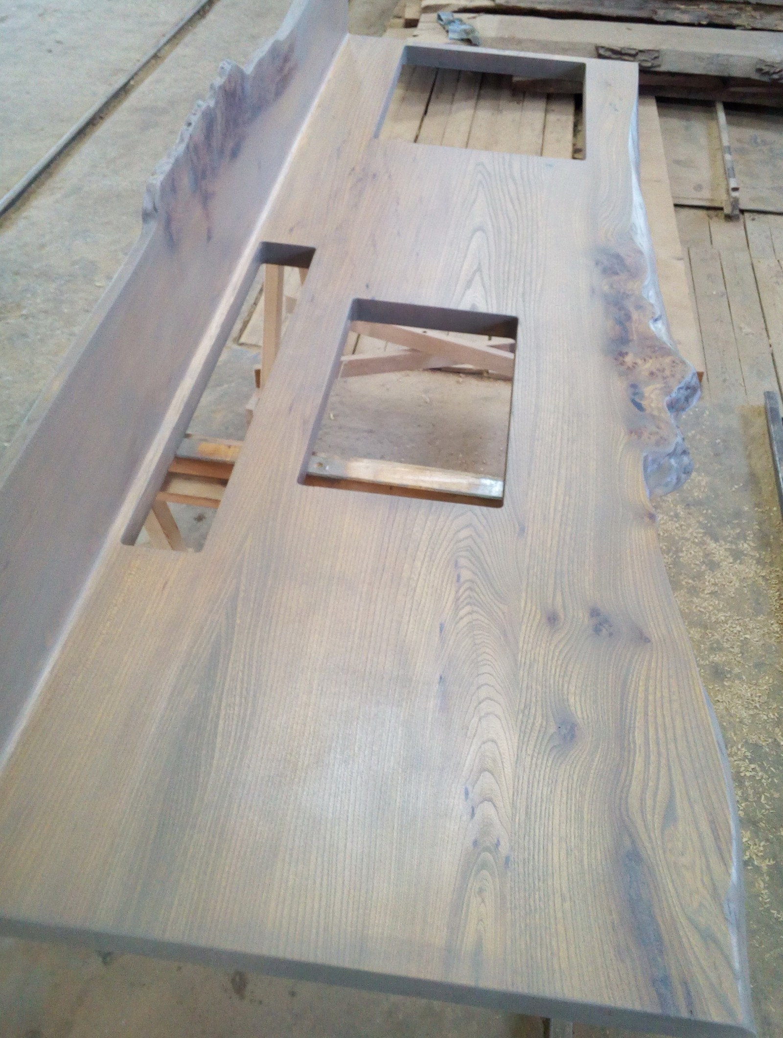 Столы , консоли и изголовья кроватей из Слэбов