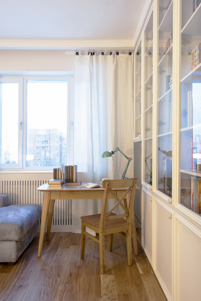 Классический шарм и порядок в гостиной