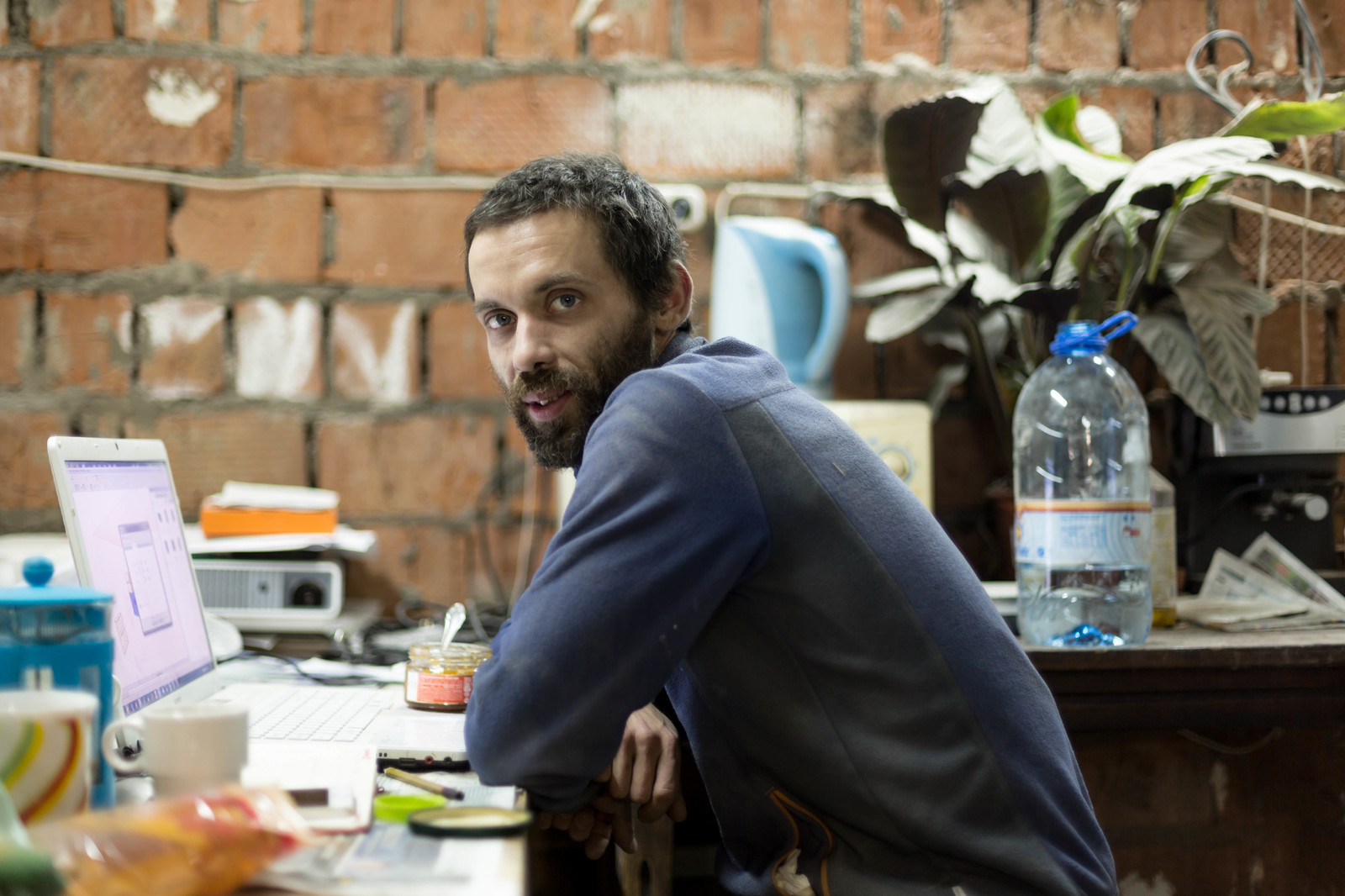 Портрет: Естественная красота древесины в мебели «Д Дерево»