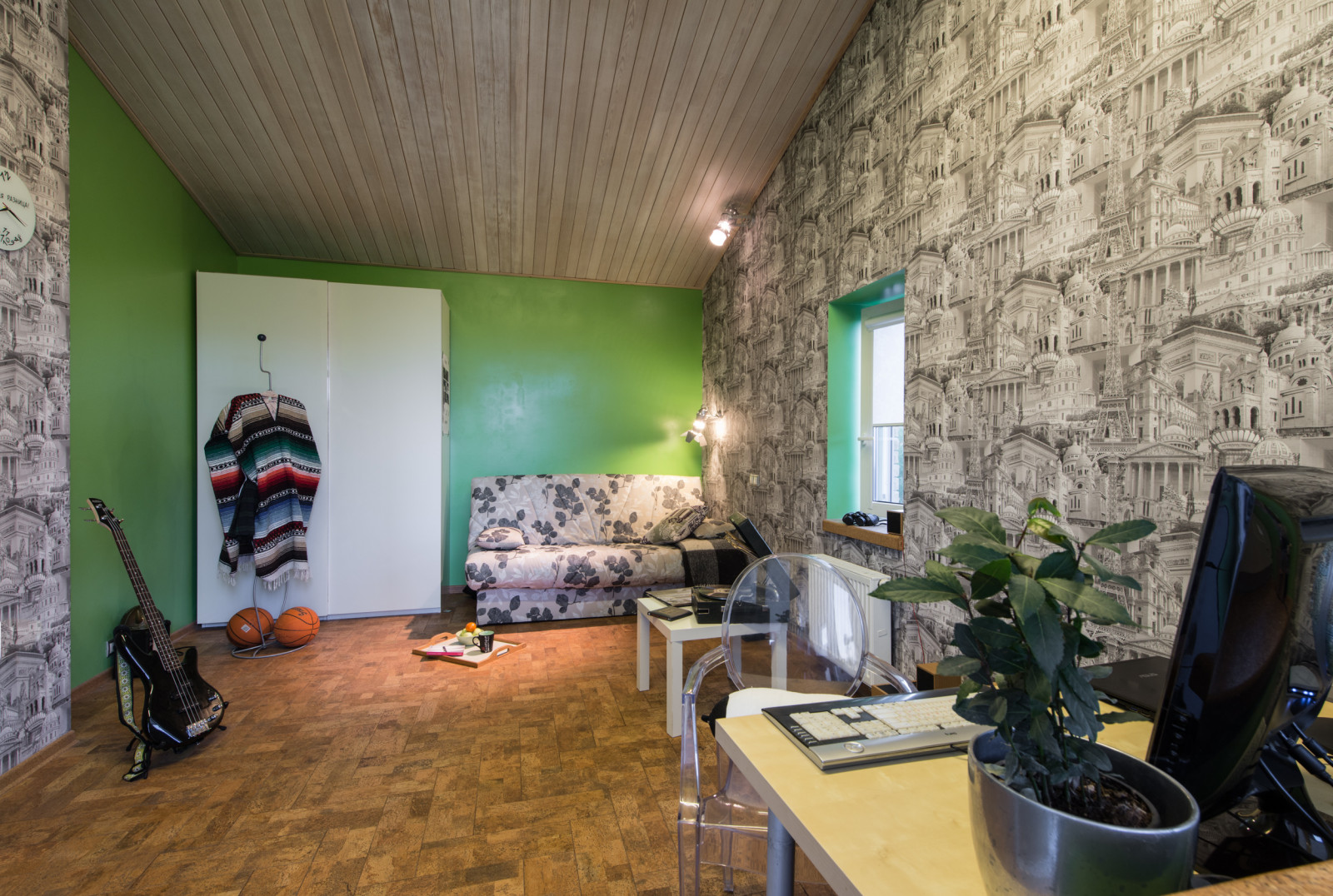 В ярких красках