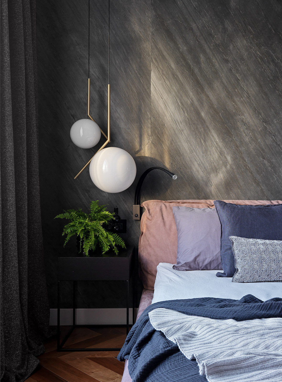 Apartment with grey shades in Saint-Petersburg