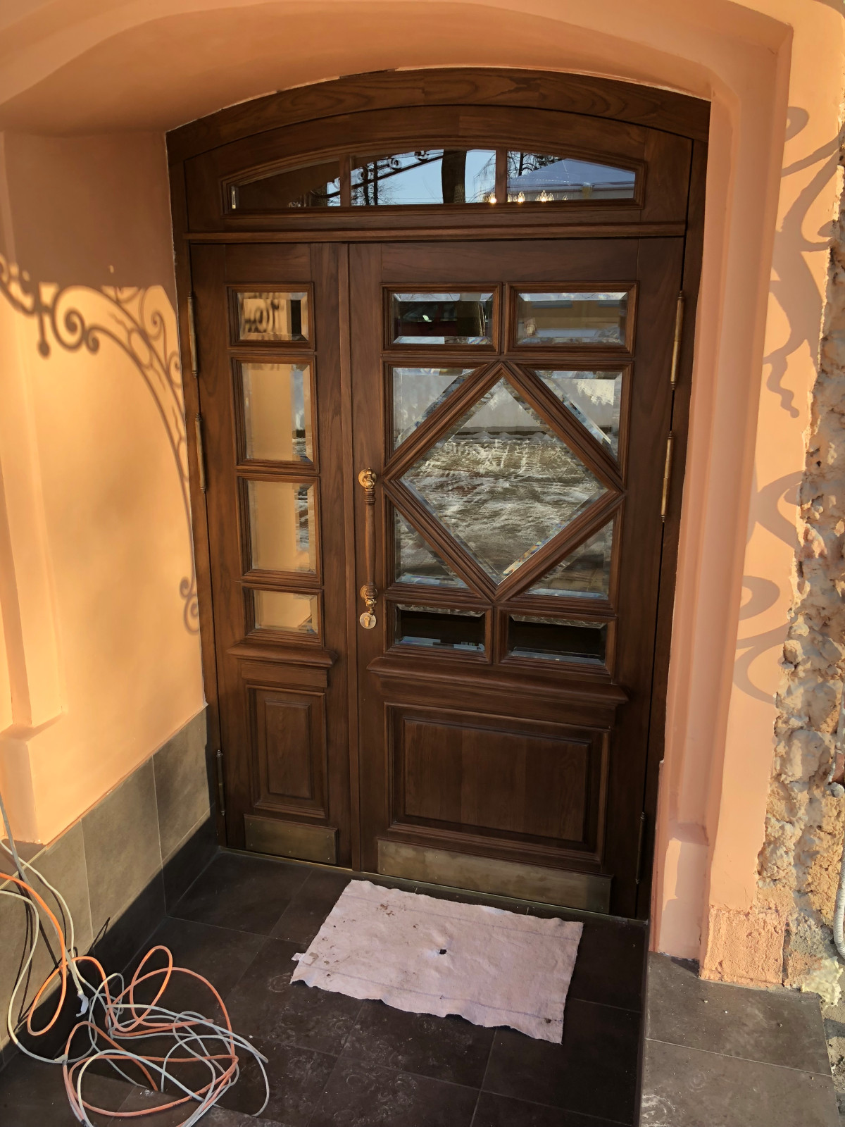 Обложка проекта: Двери входные исторические