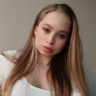 Алиса Красноперова