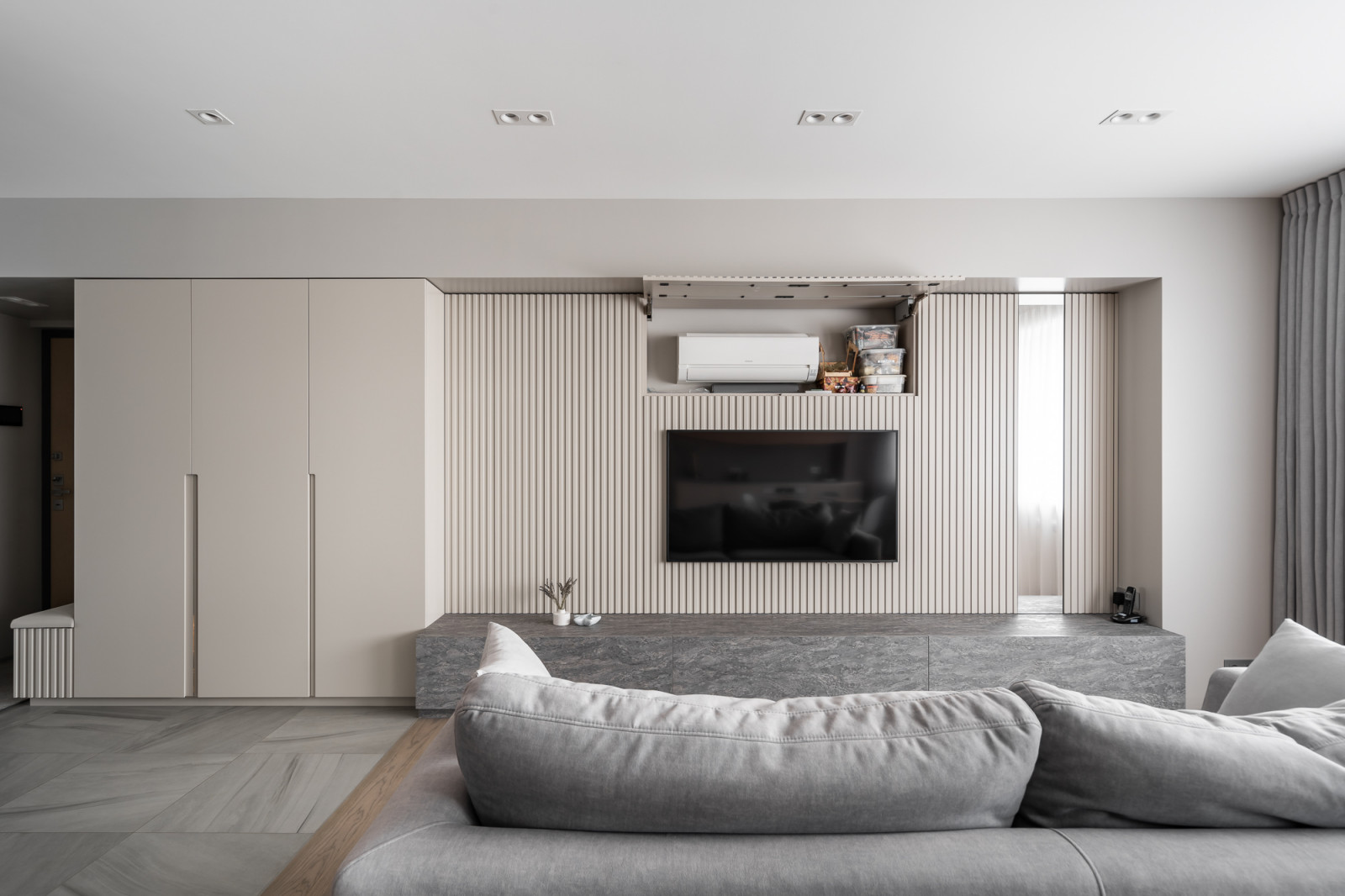 Современная квартира с двумя детскими