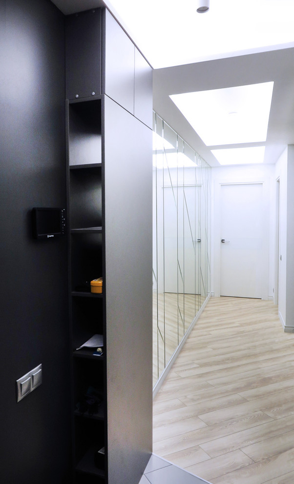 Небольшая квартира с большим количеством мест хранения